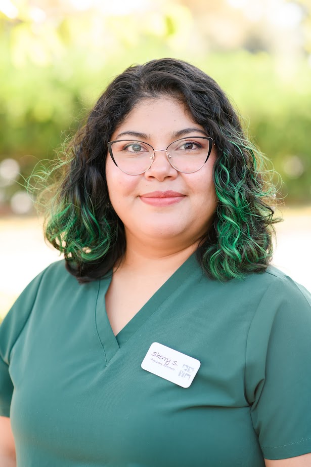 Sherry Sotelo Carvajal , Veterinary Assistant 